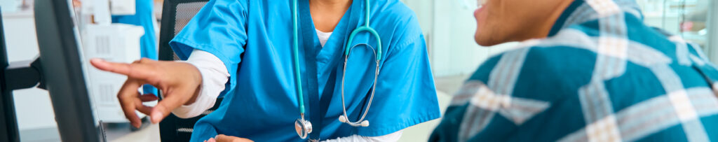 Errores comunes al elegir un seguro médico (y cómo evitarlos)